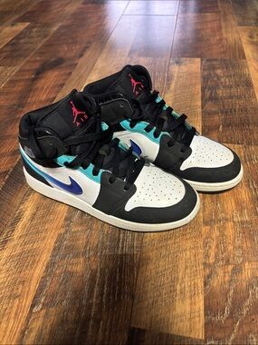 Jordan Mid-Top Sneakers in Black, White, Teal & Blue